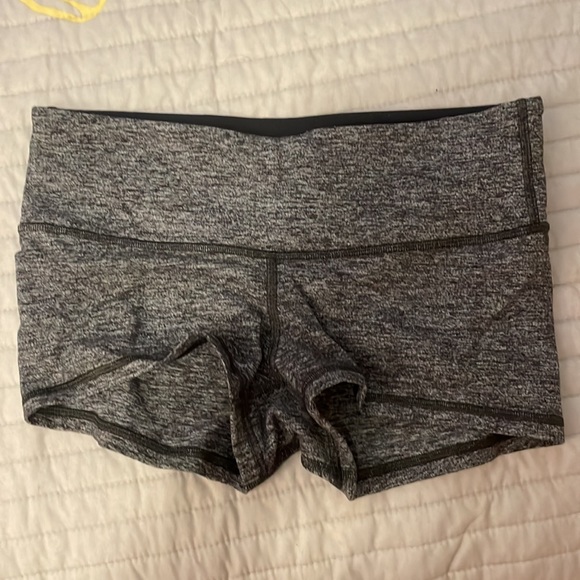 Lululemon boogie shorts 4 - Picture 5 of 7